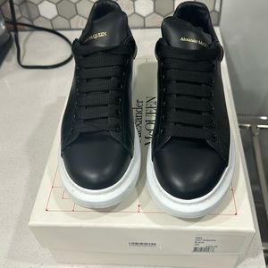 Alexander McQueen Sneakes size 40